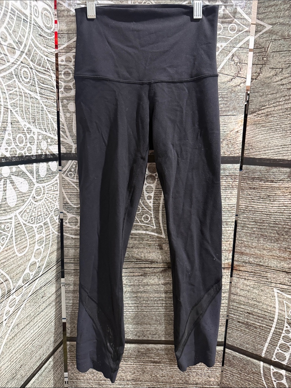 Lululemon Wunder Under Cropped Leggings